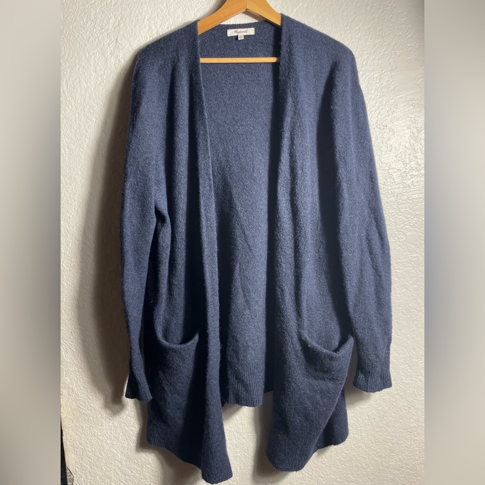 Maxwell Cozy Navy Blue Cardigan size M